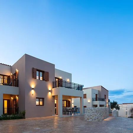 Villa Provillas - ι, ιι & ιιι - Luxury With Private Pool Near Retrymno *
