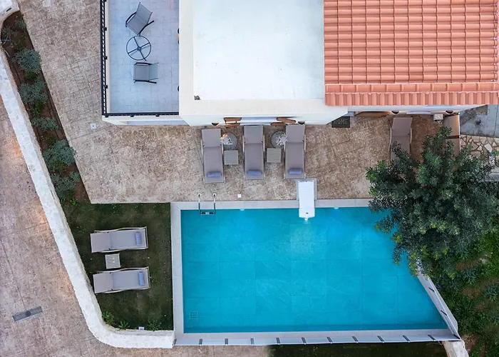 Provillas - ι, ιι & ιιι - Luxury With Private Pool Near Retrymno