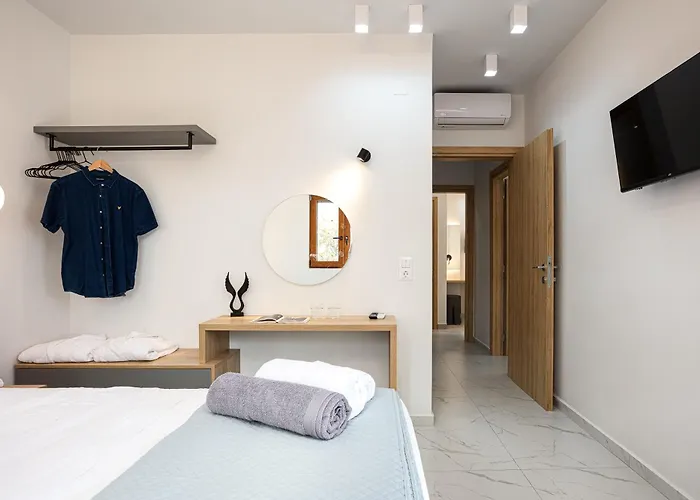 Provillas - ι, ιι & ιιι - Luxury With Private Pool Near Retrymno *