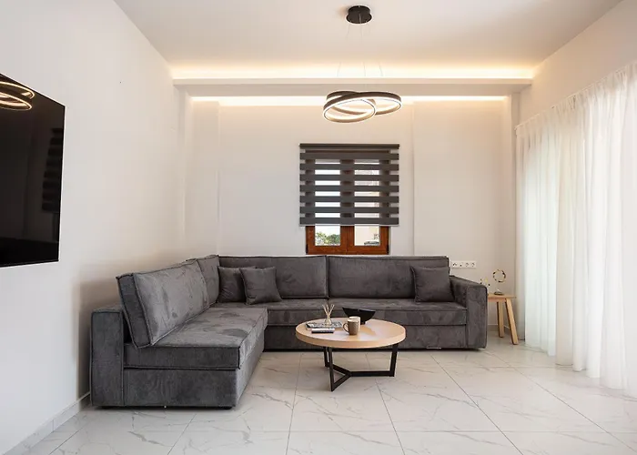 Provillas - ι, ιι & ιιι - Luxury With Private Pool Near Retrymno Villa