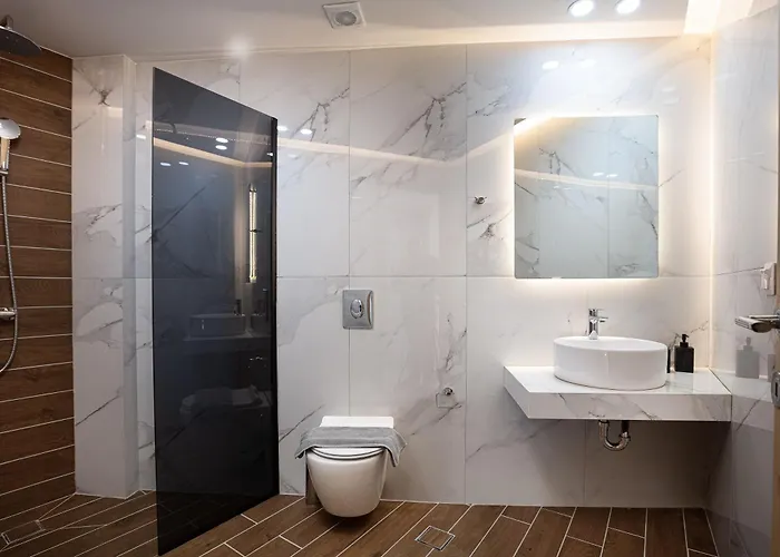 Villa Provillas - ι, ιι & ιιι - Luxury With Private Pool Near Retrymno *